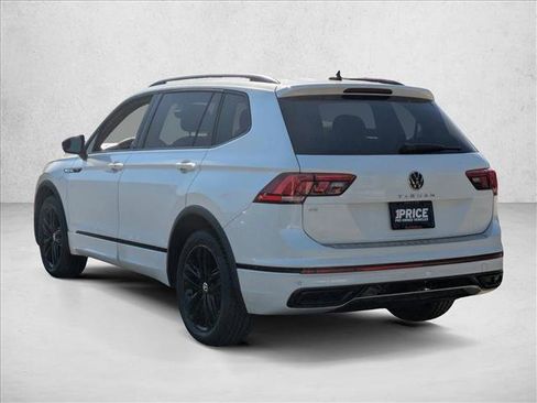 Used 2022 Volkswagen Tiguan SE R-Line image 7