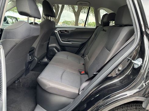Used 2025 Toyota RAV4 LE image 21