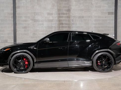 Used 2023 Lamborghini Urus Performante image 6