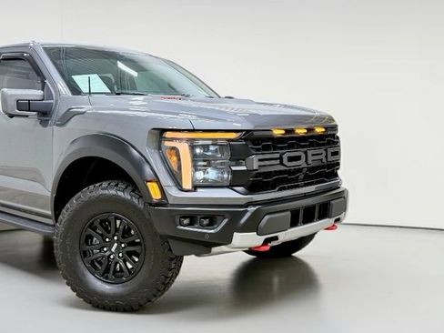 Used 2025 Ford F150 Raptor AWD/4WD image 6