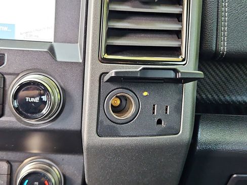 Used 2019 Ford F150 Raptor w/ Equipment Group 802A Luxury AWD/4WD image 21