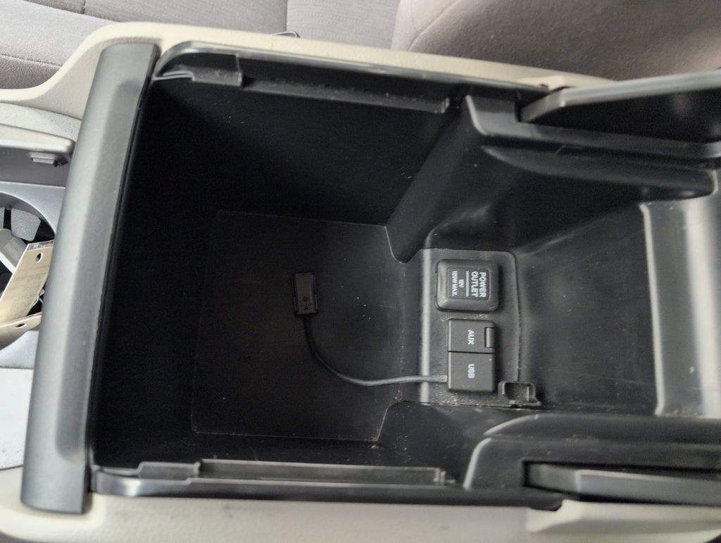Used 2012 Honda Accord LX image 33