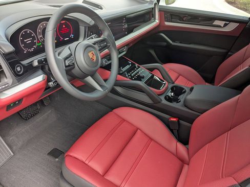 New 2026 Porsche Cayenne AWD/4WD image 4