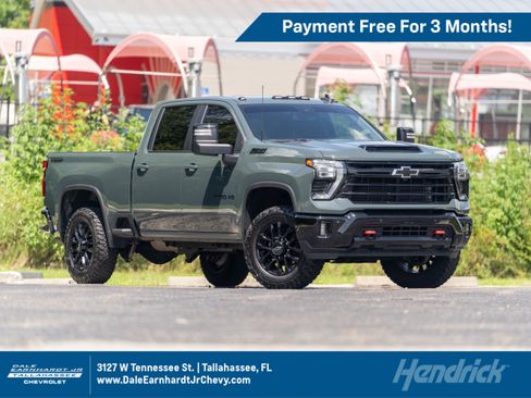 Used 2025 Chevrolet Silverado 2500 LT w/ Trail Boss Package AWD/4WD image 1