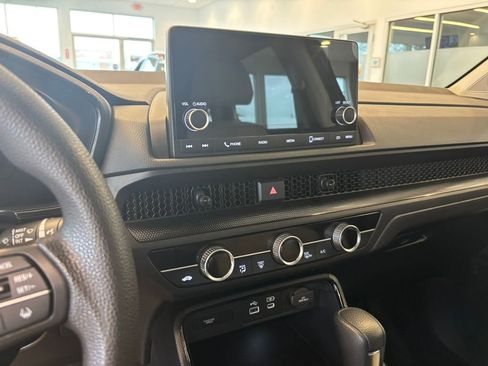 Used 2024 Honda CR-V EX image 18