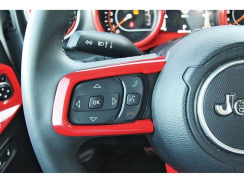 Used 2023 Jeep Gladiator Overland AWD/4WD image 18