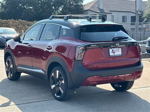 New 2026 Nissan Kicks SR image 7