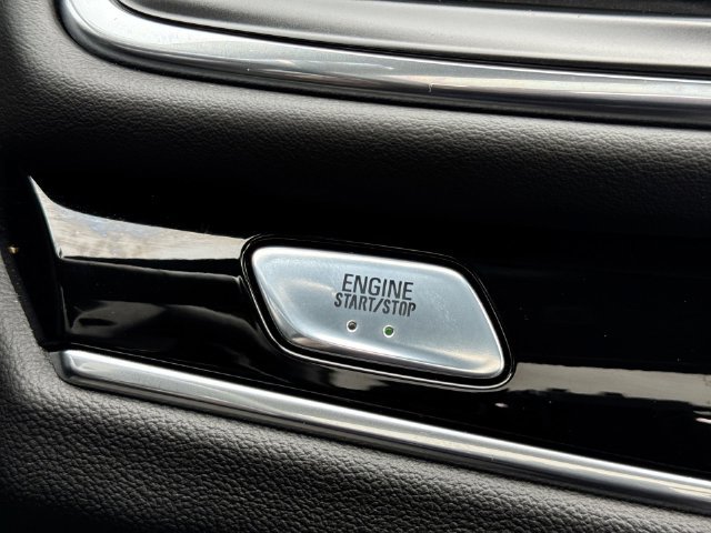 Used 2022 Buick Enclave Avenir w/ Avenir Technology Package AWD/4WD image 16