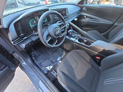 New 2026 Hyundai Elantra Blue image 16