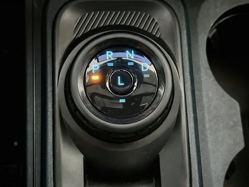 Used 2025 Ford Maverick XL FWD image 12