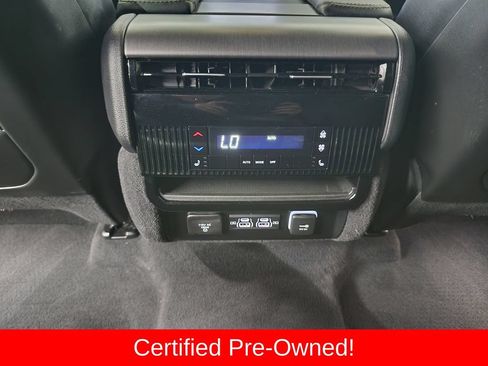 Certified 2025 Jeep Wagoneer Series II w/ 8-Passenger Seating Package AWD/4WD image 28
