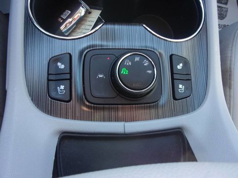 Used 2021 GMC Acadia SLT w/ Technology Package image 25