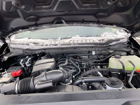 New 2026 Ford F250 Lariat w/ Black Appearance Package image 11