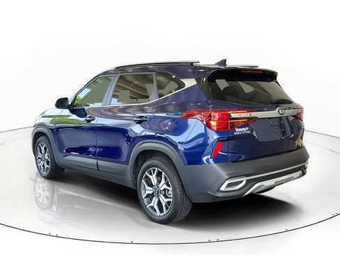 Used 2021 Kia Seltos EX AWD/4WD image 4
