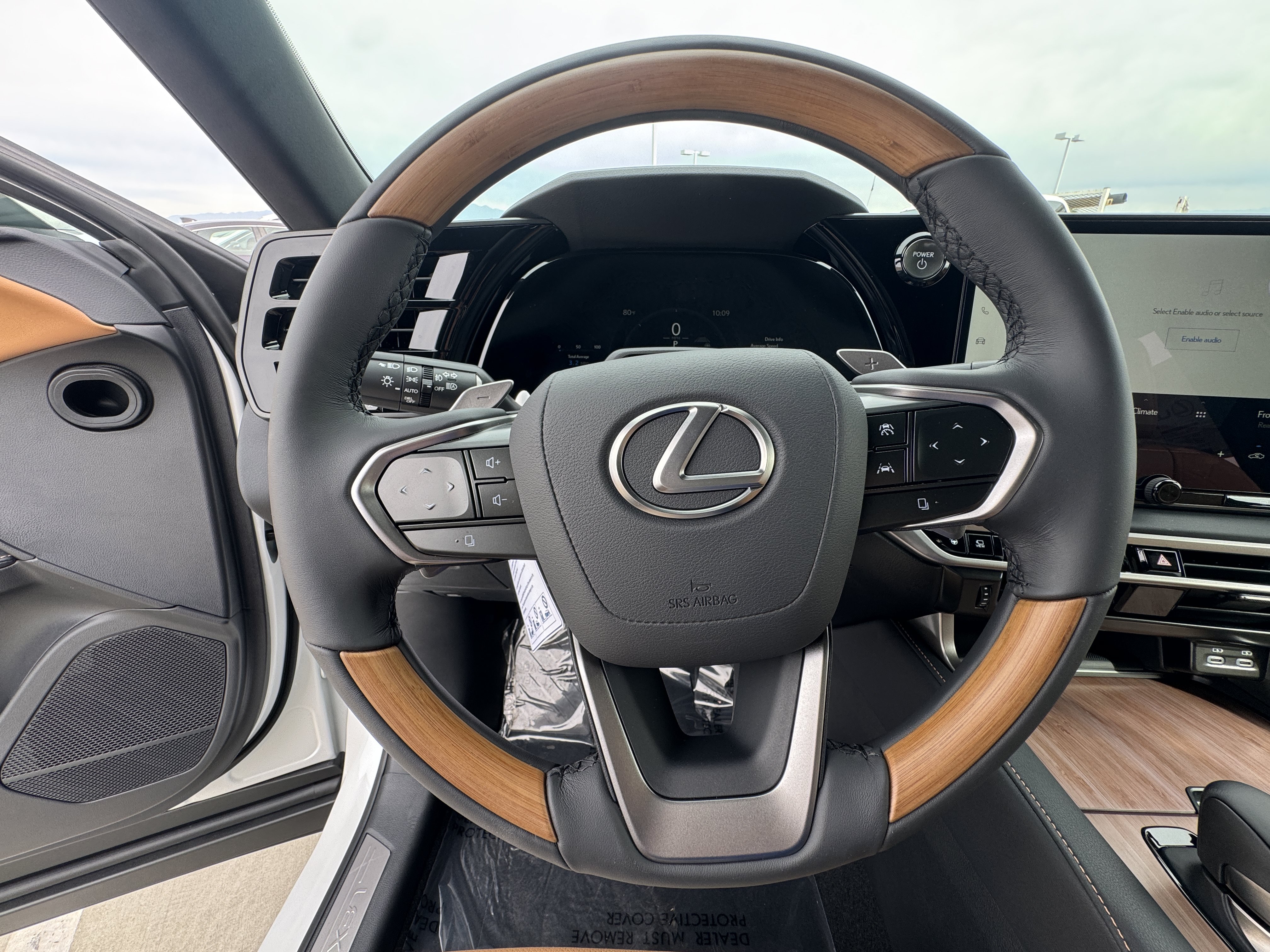 New 2026 Lexus RX 350h AWD/4WD image 25