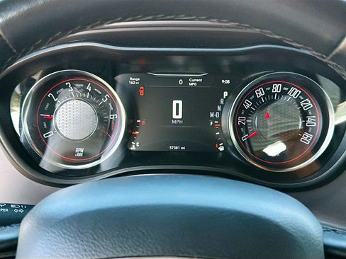 Used 2023 Dodge Challenger SXT RWD image 35