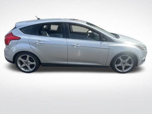 Used 2012 Ford Focus Titanium image 3