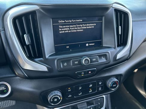 Used 2022 GMC Terrain SLE image 14