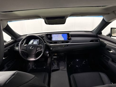 Used 2021 Lexus ES 300h w/ Premium Package image 25