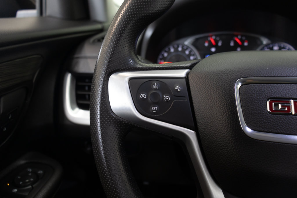 Used 2022 GMC Terrain SLE FWD image 24