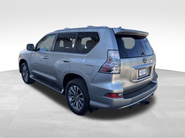 Used 2020 Lexus GX 460 Luxury w/ Accessory Package AWD/4WD image 11