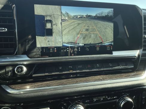 New 2026 GMC Sierra 2500 SLE w/ SLE Value Package; image 18