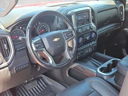 Used 2022 Chevrolet Silverado 2500 LTZ w/ LTZ Plus Package image 10