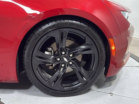 Used 2019 Chevrolet Camaro LT w/ RS Package image 21