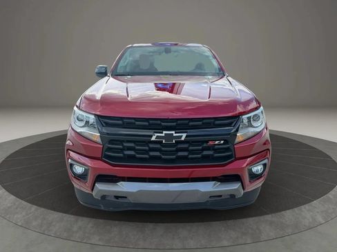 Used 2021 Chevrolet Colorado Z71 AWD/4WD image 2