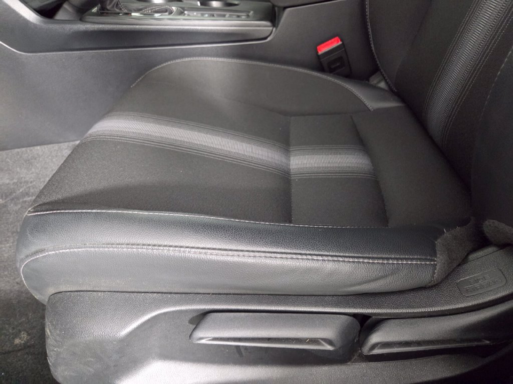 Used 2025 Honda Civic Sport image 10