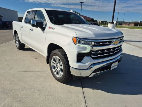 New 2026 Chevrolet Silverado 1500 LTZ w/ LTZ Premium Package AWD/4WD image 7