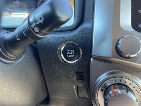 Used 2022 Toyota 4Runner SR5 Premium image 16