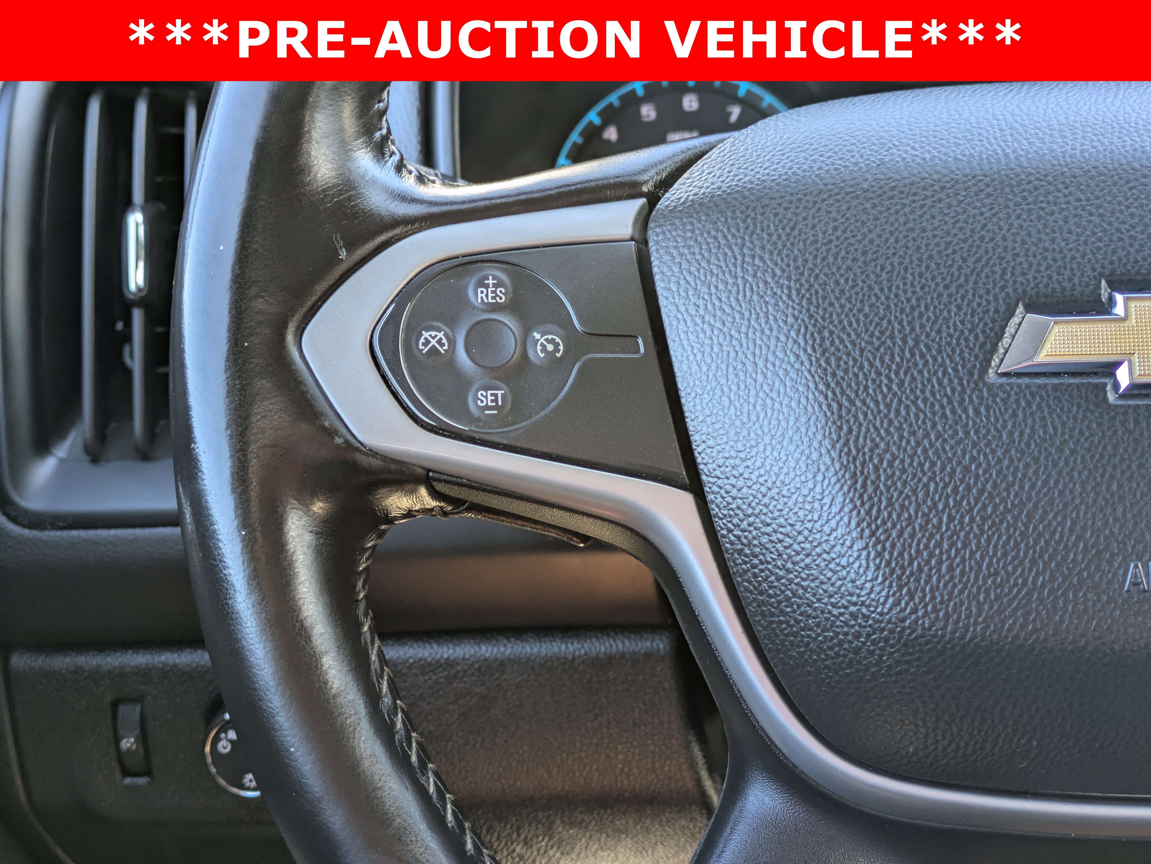 Used 2020 Chevrolet Colorado LT RWD image 28