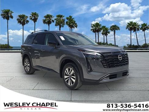 New 2026 Nissan Pathfinder SL FWD image 1