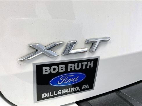 Used 2022 Ford Explorer XLT w/ Equipment Group 202A image 13