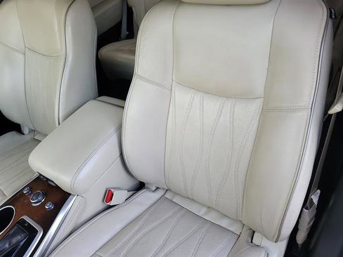 Used 2020 INFINITI QX60 Luxe w/ Sensory Package FWD image 5