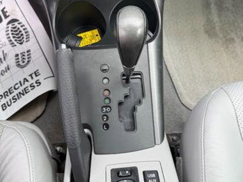 Used 2012 Toyota RAV4 Limited image 18