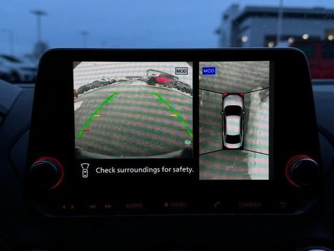 Used 2023 Nissan Sentra SR w/ SR Premium Package image 31