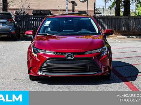 Used 2025 Toyota Corolla LE FWD image 12