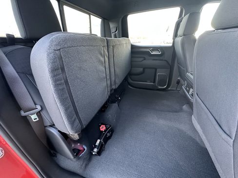 Used 2022 Chevrolet Silverado 1500 LT Trail Boss w/ Convenience Package II image 13