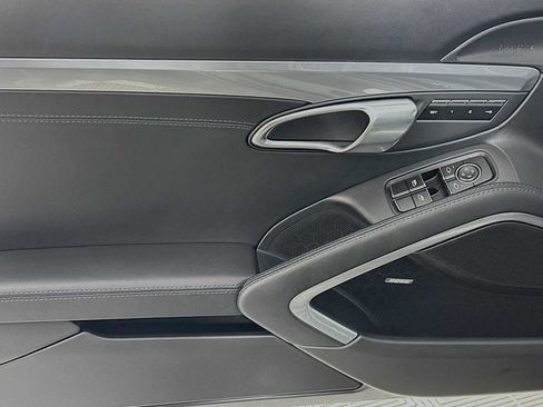 Certified 2014 Porsche 911 Turbo image 11