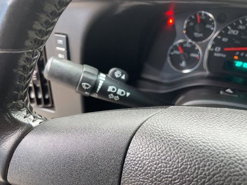 Used 2020 Chevrolet Express 2500 LS w/ Driver Convenience Package image 15