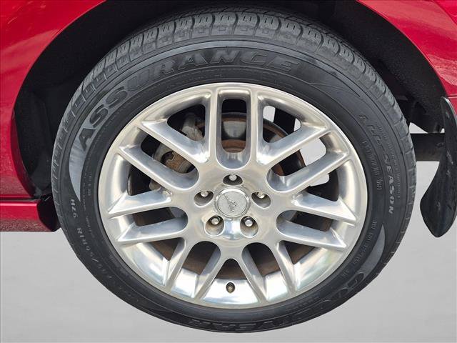 Used 2013 Ford Mustang GT Premium w/ Security Pkg RWD image 21