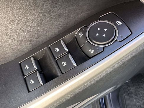 Certified 2022 Ford Explorer XLT w/ Equipment Group 202A image 10