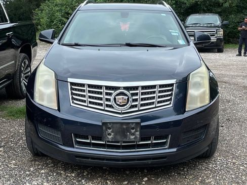 Used 2016 Cadillac SRX Luxury FWD image 2