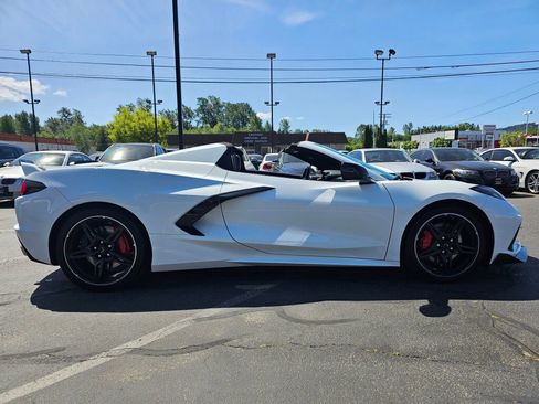 Used 2021 Chevrolet Corvette Stingray Preferred Conv w/ Z51 Performance Package RWD image 6