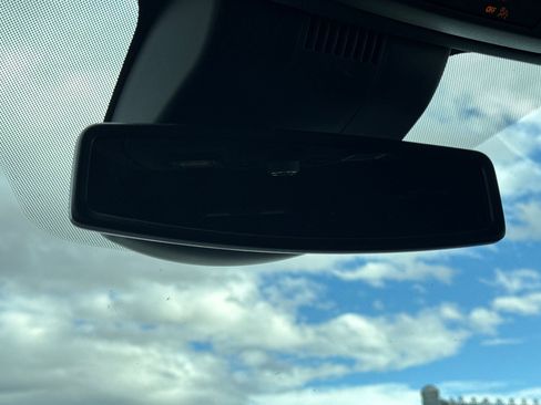 Used 2023 Chevrolet Tahoe LT w/ Luxury Package image 25