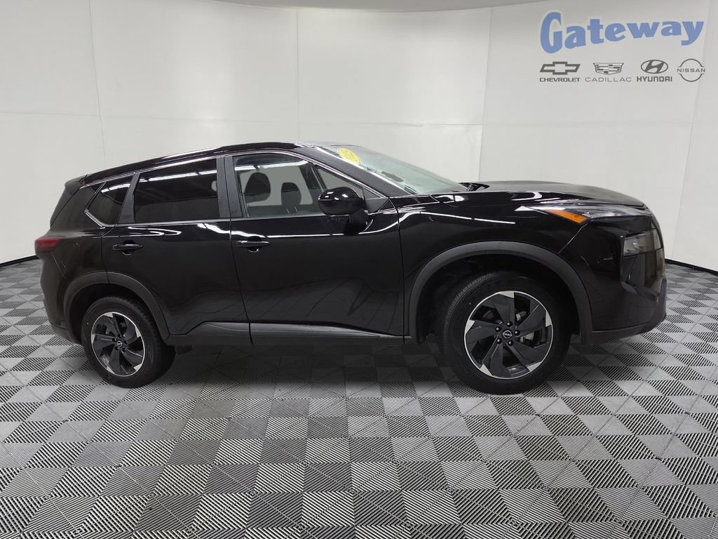 Used 2025 Nissan Rogue SV AWD/4WD 360° Tour