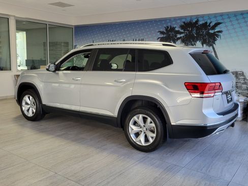 Used 2018 Volkswagen Atlas SEL image 3