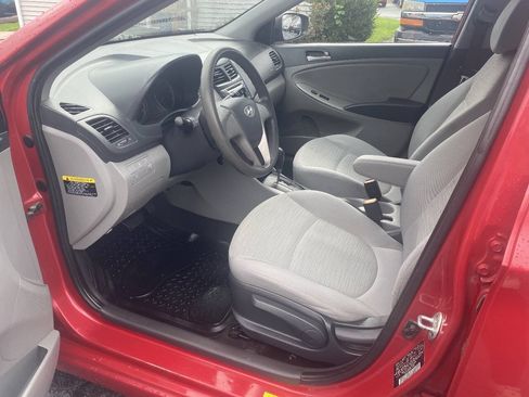 Used 2016 Hyundai Accent SE FWD image 12